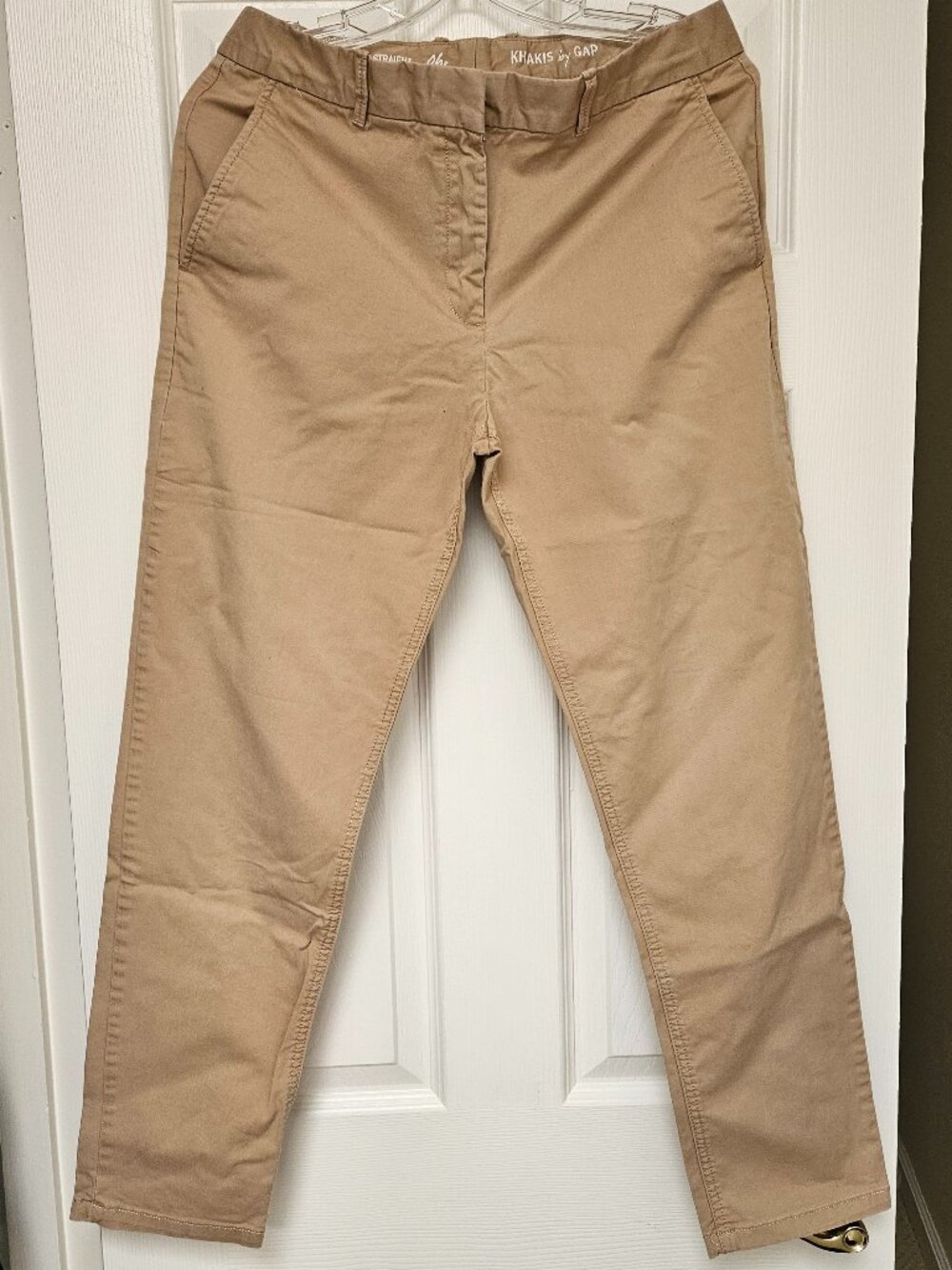 Gap Broken In Straight Khakis Womens Size 6 Beige/Khaki